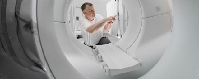 Kisállatok kísérleti klinikai vizsgálatáta magyar fejlesztésű PET-MRI-vel
